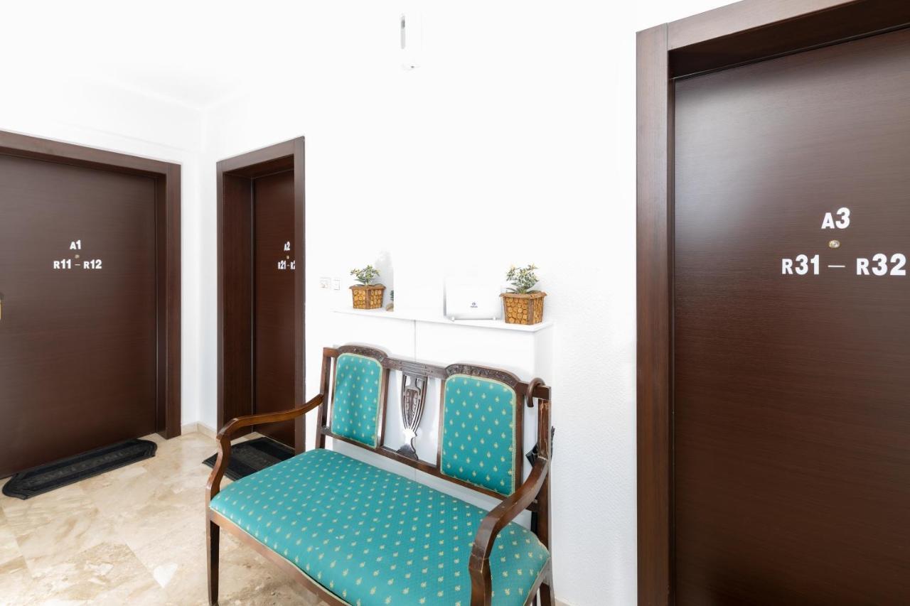 A&J Apartments Or Rooms Athens Airport Markopoulo Mesogaias Exterior photo