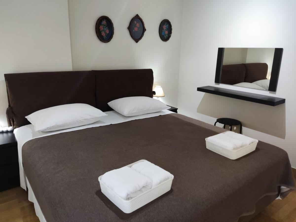 A&J Apartments Or Rooms Athens Airport Markopoulo Mesogaias Exterior photo